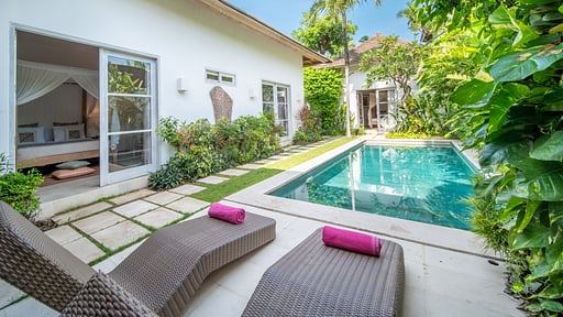 Villa Tara Swimming pool