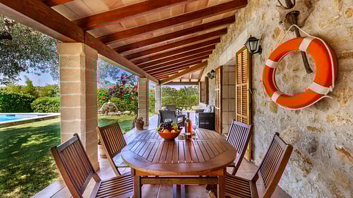 Villa Taulera Dining area
