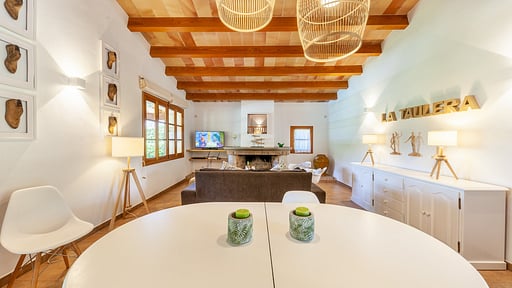 Villa Taulera Dining area