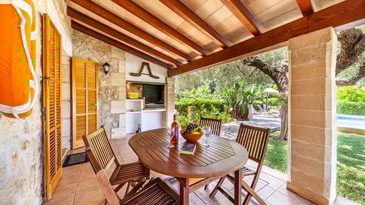 Villa Taulera Dining area