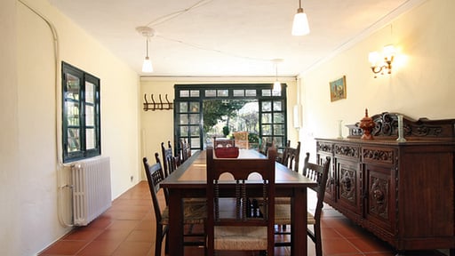 Villa Taupe 3 Dining area