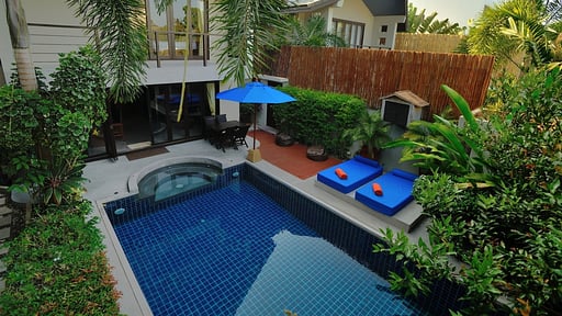 Villa Tawan Swimming pool