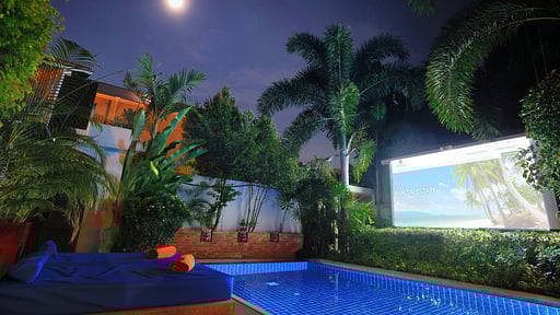 Villa Tawan Swimming pool