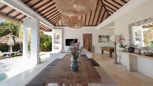 Villa Tempat Damai Dining area