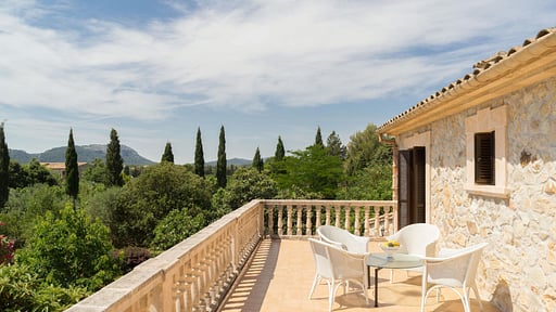 Estern Terrace/Veranda