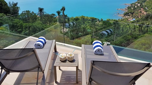 Villa The Calvie Terrasse/Veranda