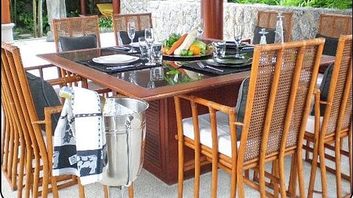 Villa The Difference Dining area