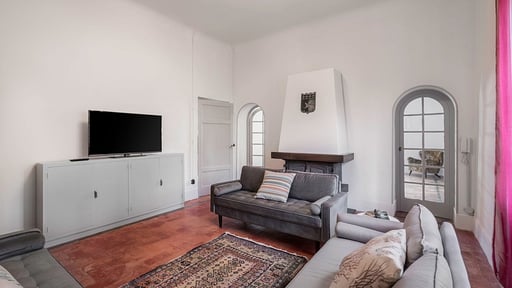 Villa The Gargoyles Salon