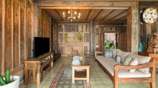 The Joglo at Umah Sunset Living room