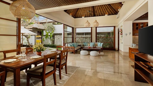 Villa The Seven Dining area