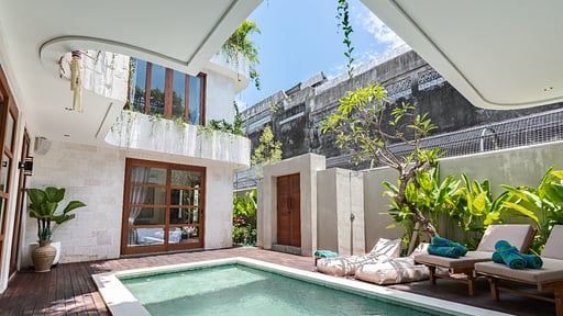 Villa The Urban Retreat Complex Swimming pool 2