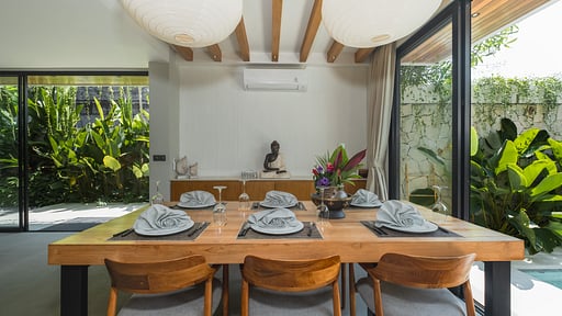 Villa The Urban Retreat Complex Dining area 1