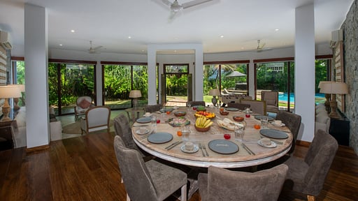Villa Thuya Dining area