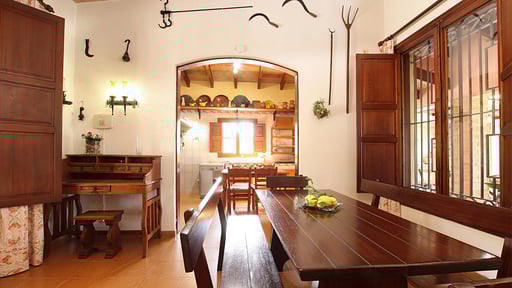 Villa Tia Dining area