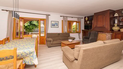 Villa Tienda Living room