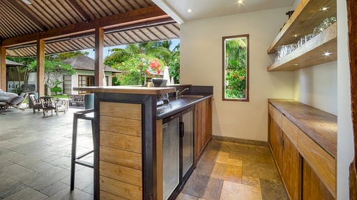 Villa Tiga Puluh Cocina