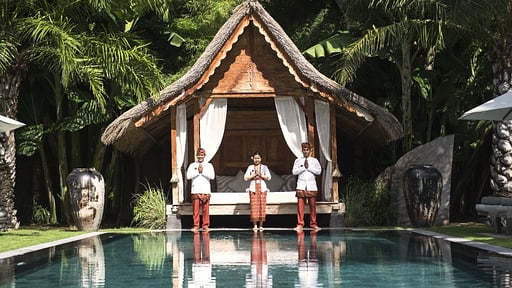 Villa Tiga Puluh Personal de la Villa