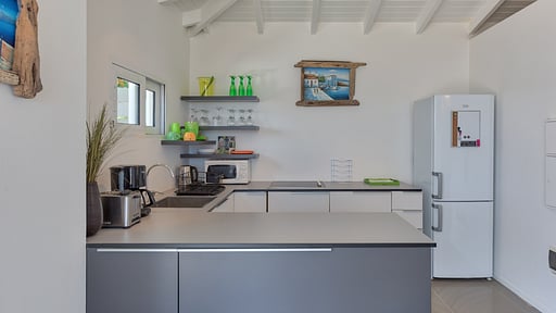 Villa Tintamarre Kitchen