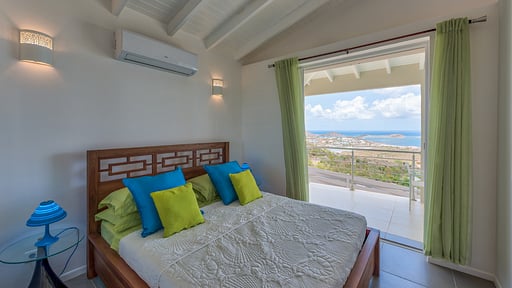 Villa Tintamarre Bedroom 1