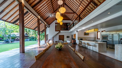 Villa Tirtadari Dining area