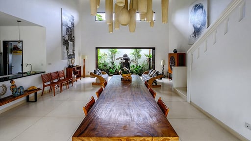 Villa Tjitrap Dining area