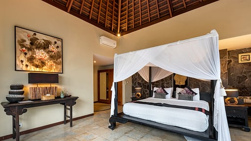 Villa Toba Bedroom 1