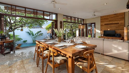 Villa Toba Dining area