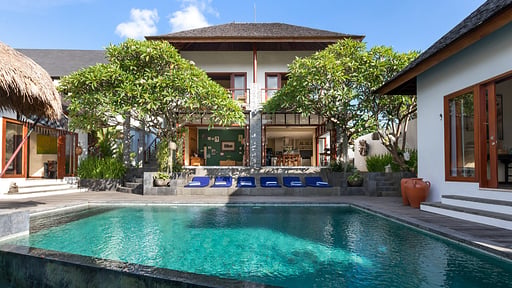 Villa Toba
