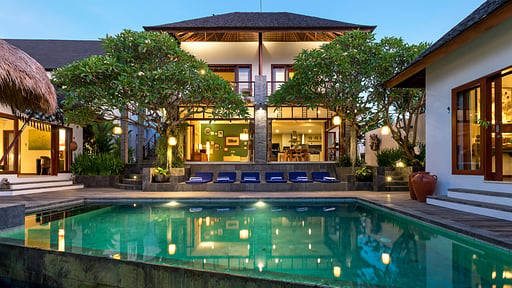 Villa Toba Swimming pool