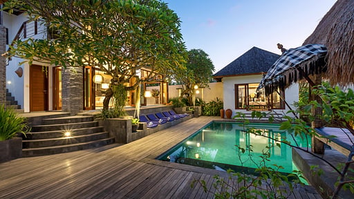 Villa Toba Swimming pool
