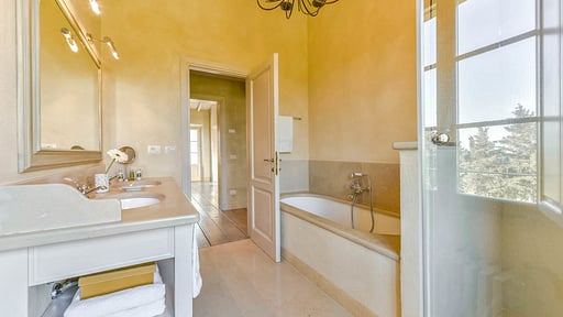 Villa Tolomei Schlafzimmer 3