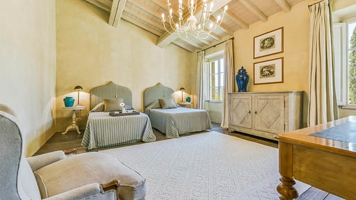 Villa Tolomei Schlafzimmer 8