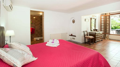 Villa Tomeu Seguinot Bedroom 1