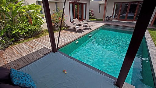 Villa Tomok Swimming pool