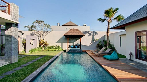 Villa Tomok Swimming pool