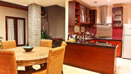 Villa Tomok Kitchen