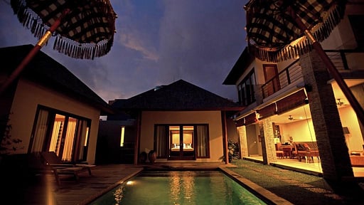 Villa Tomok Others