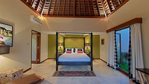 Villa Tomok Bedroom 1