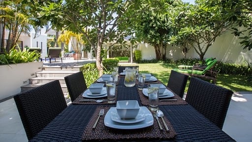 Villa Tongsai Grove Salle à manger