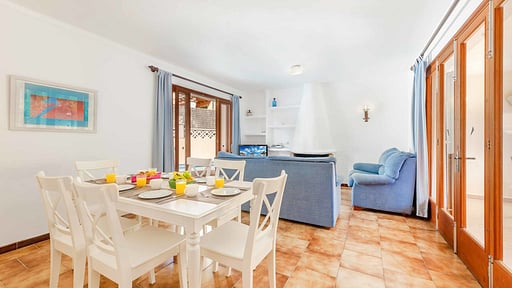 Villa Tonieta Dining area 2