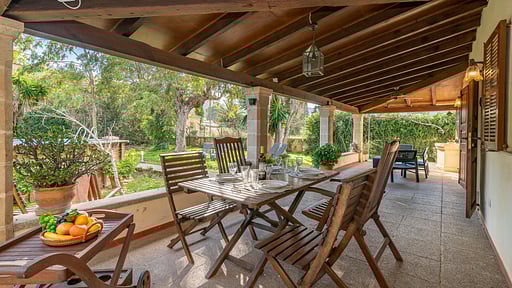 Villa Ca Na Tonina Обеденная зона