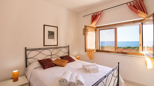 Villa Tonnare Bedroom 1