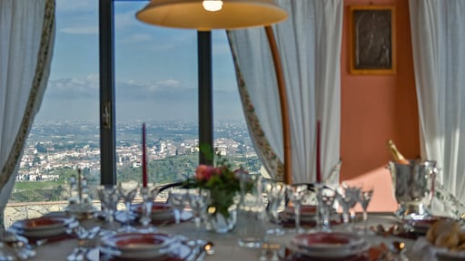 Villa Topazio Dining area