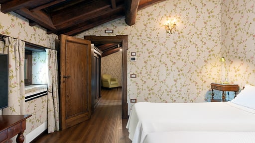 Villa Torre Delle Rose Bedroom 4