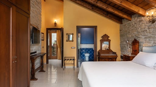 Villa Torre Delle Rose Bedroom 5