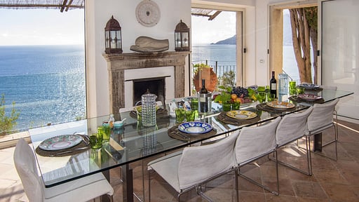 Villa Torre Dining area