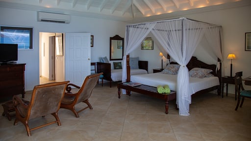 Villa Tortue Bedroom 1
