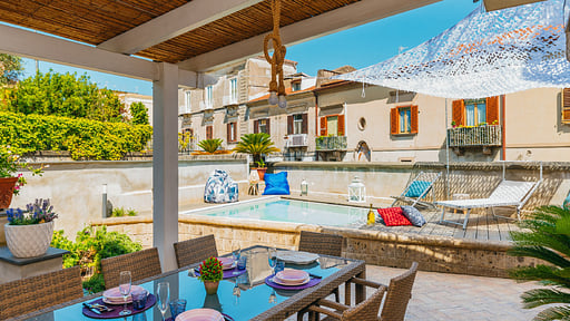 Villa Totti Dining area