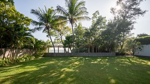 Villa Tranquil Waters Jardín