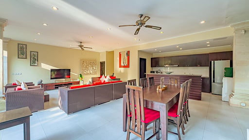 Villa Tresna Dining area